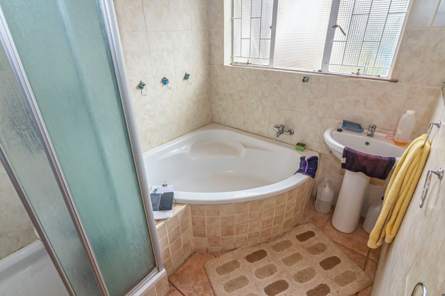 3 Bedroom Property for Sale in West Park Free State